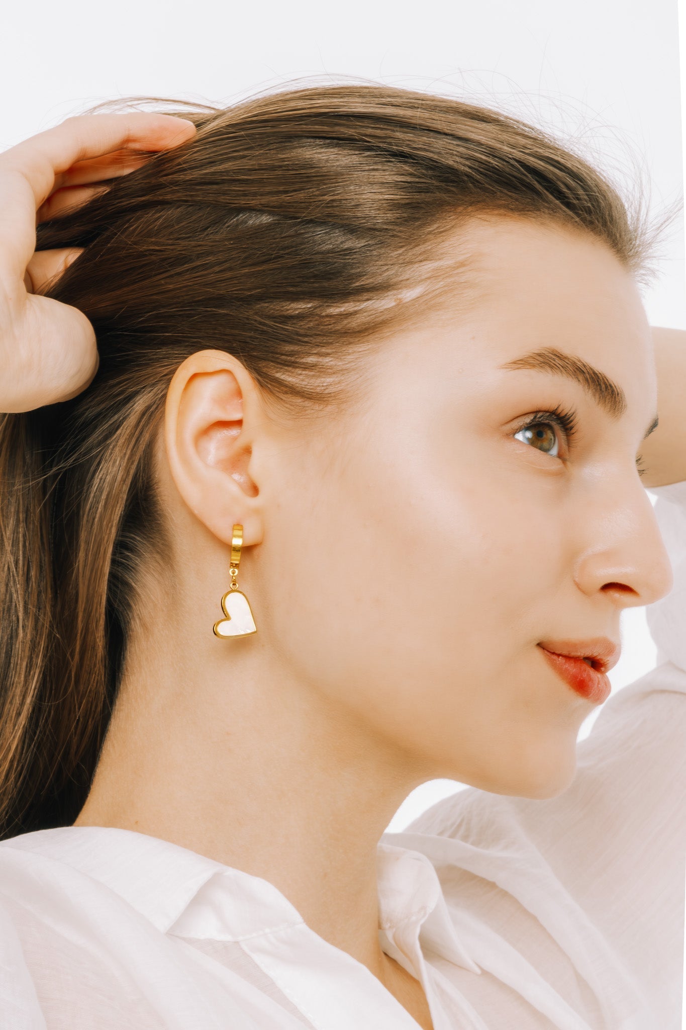 Beyaz Kalpli Küpe - CachéIstanbul