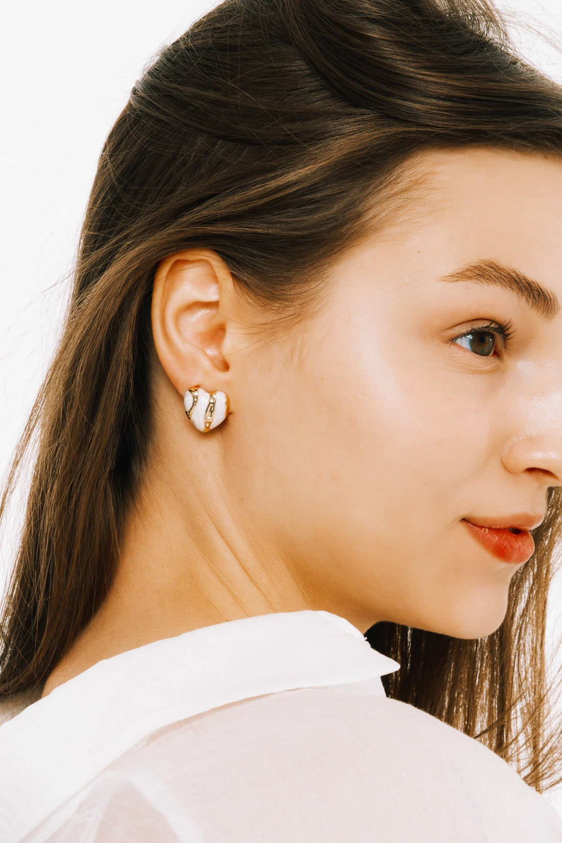 Gold Çizgili Beyaz Kalp Küpe - CachéIstanbul