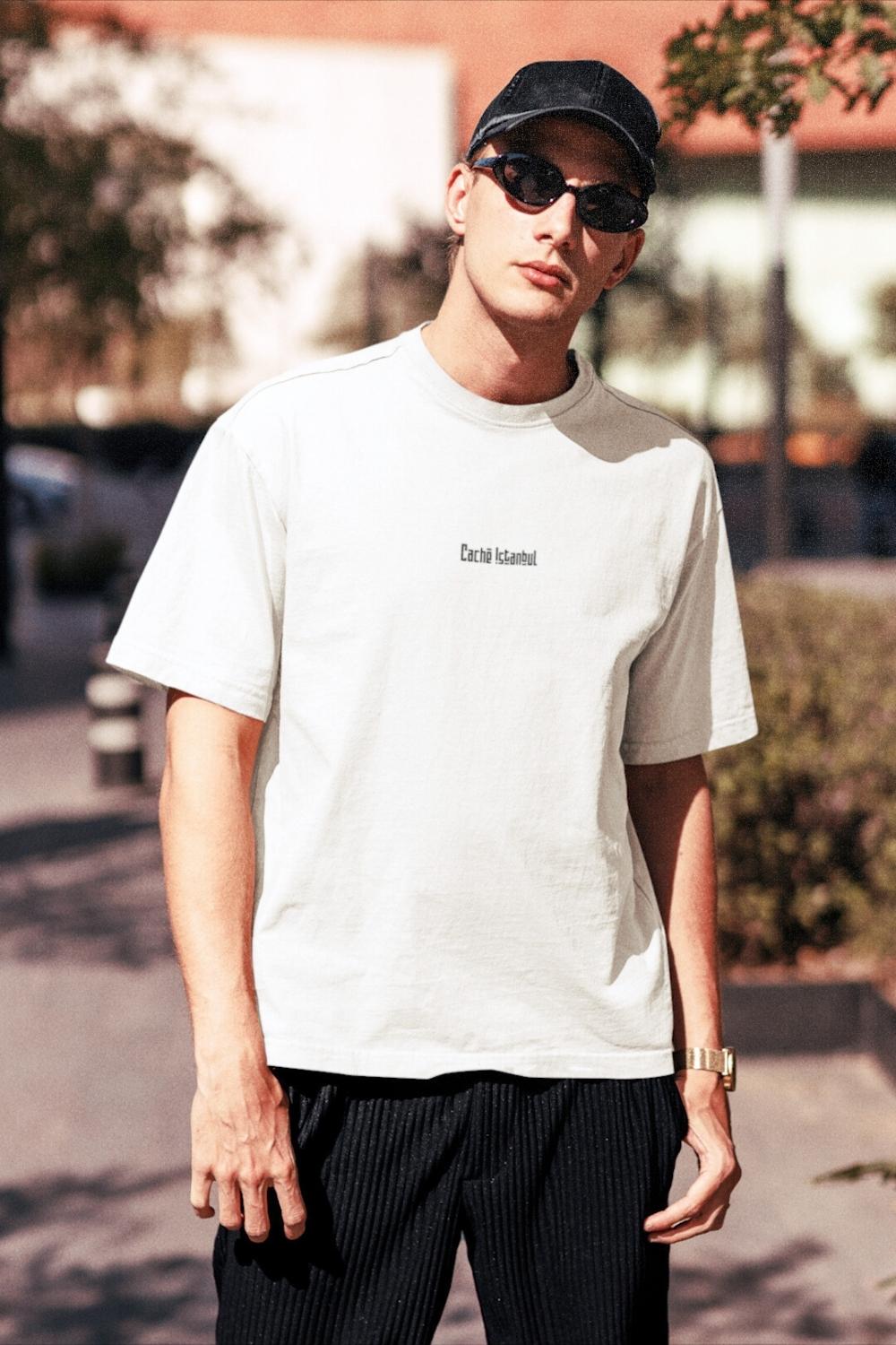 Turkish Icons: Mohikan 2002 Oversize Tshirt - CachéIstanbul